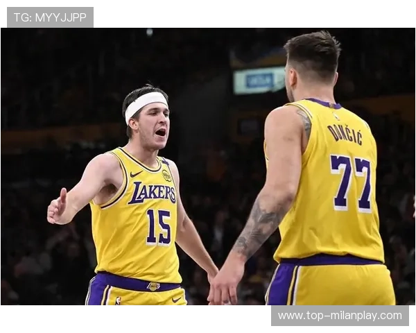 东契奇、哈克斯狂飙创纪录湖人新援助力闪耀西部格局再掀波澜