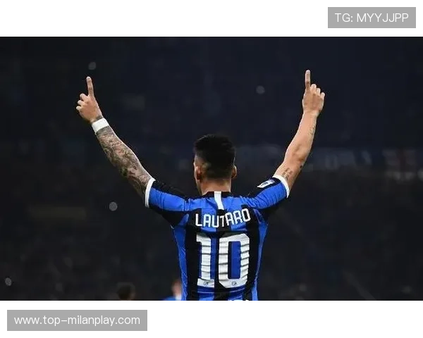 国际米兰边线突破速度极快，劳塔罗抓住每次推进机会